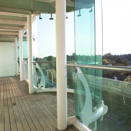Tranquil Apartment With Stunning Views Enfield Exterior photo