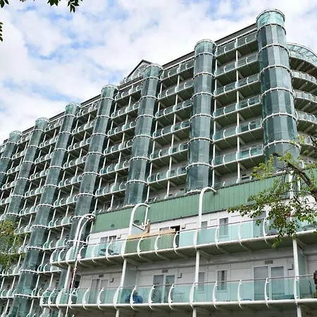 Tranquil Apartment With Stunning Views Enfield Exterior photo